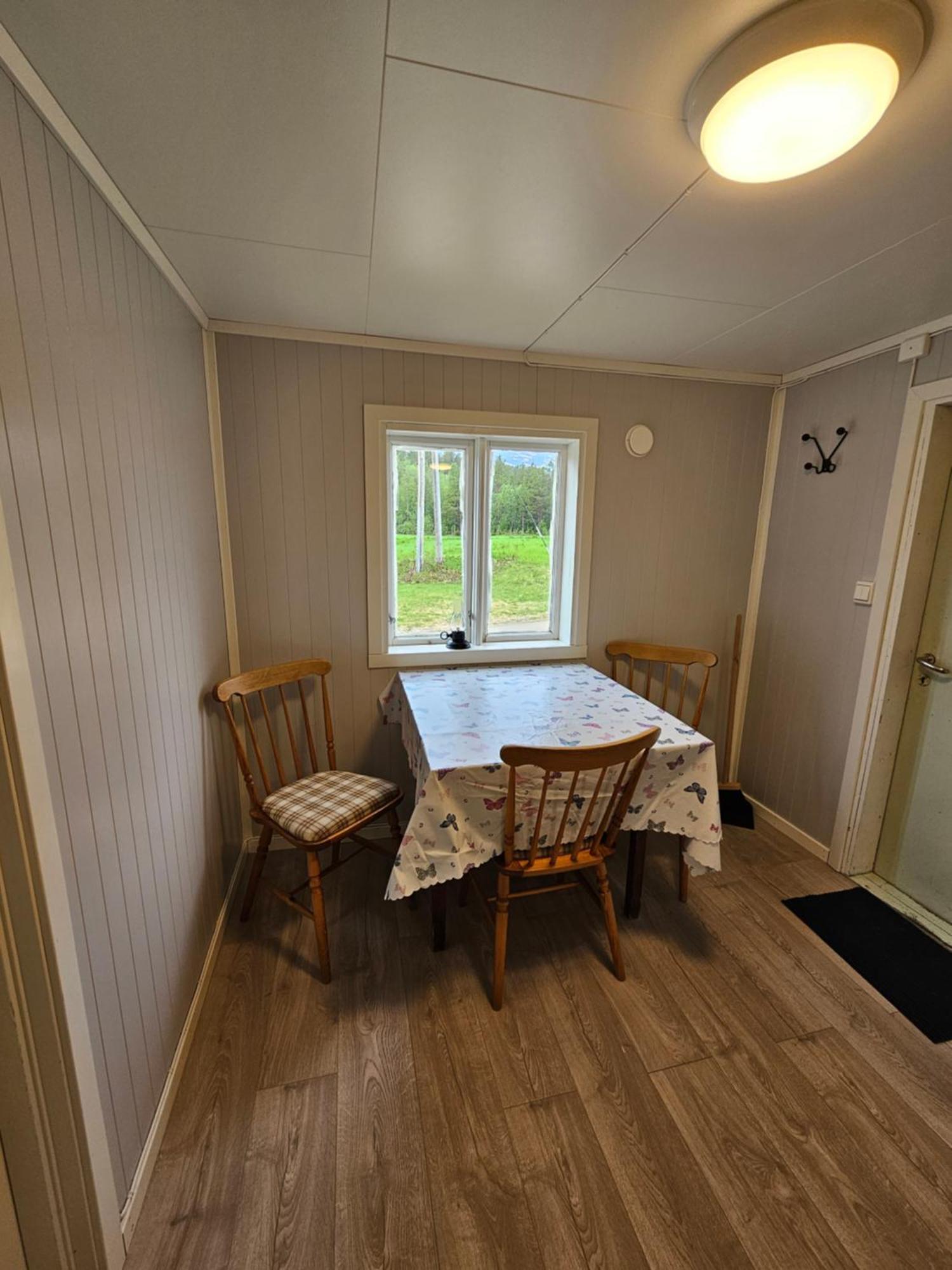 Torfoss Gard, Hytte Utleie, Campingvogn Og Bobil Plasser Potka Ngoại thất bức ảnh