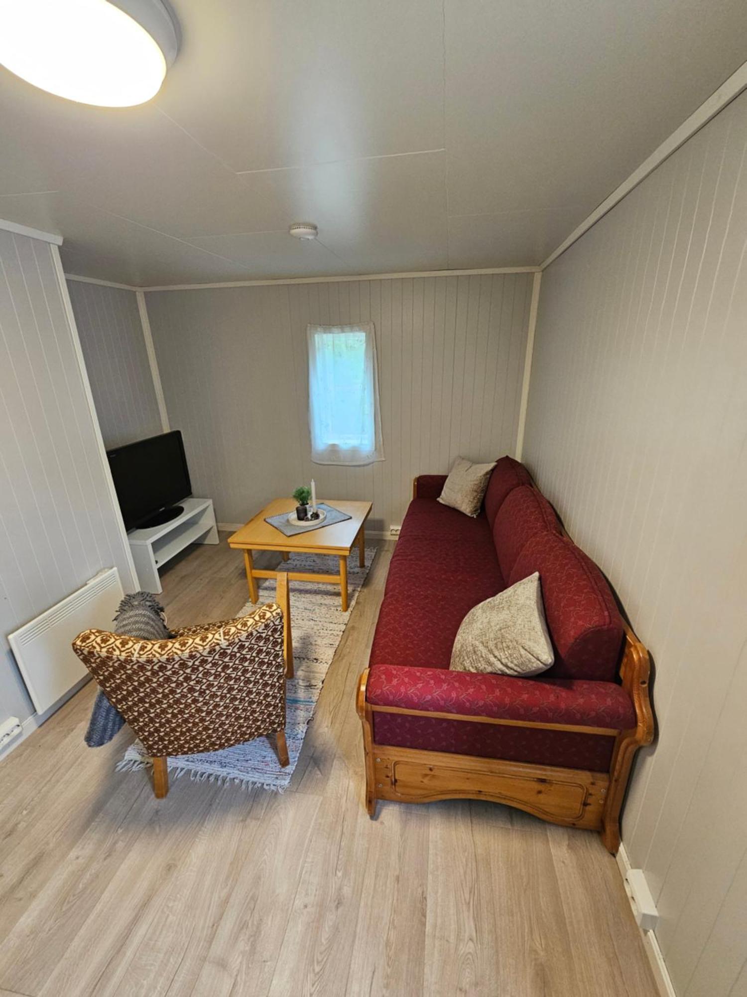 Torfoss Gard, Hytte Utleie, Campingvogn Og Bobil Plasser Potka Ngoại thất bức ảnh