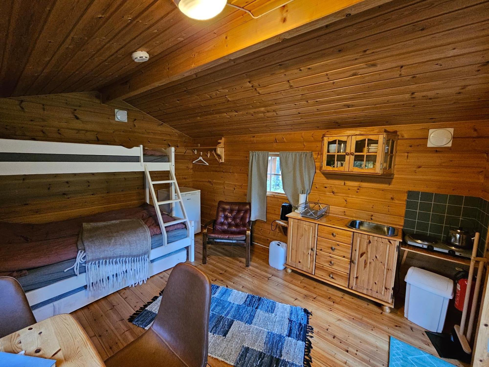 Torfoss Gard, Hytte Utleie, Campingvogn Og Bobil Plasser Potka Ngoại thất bức ảnh